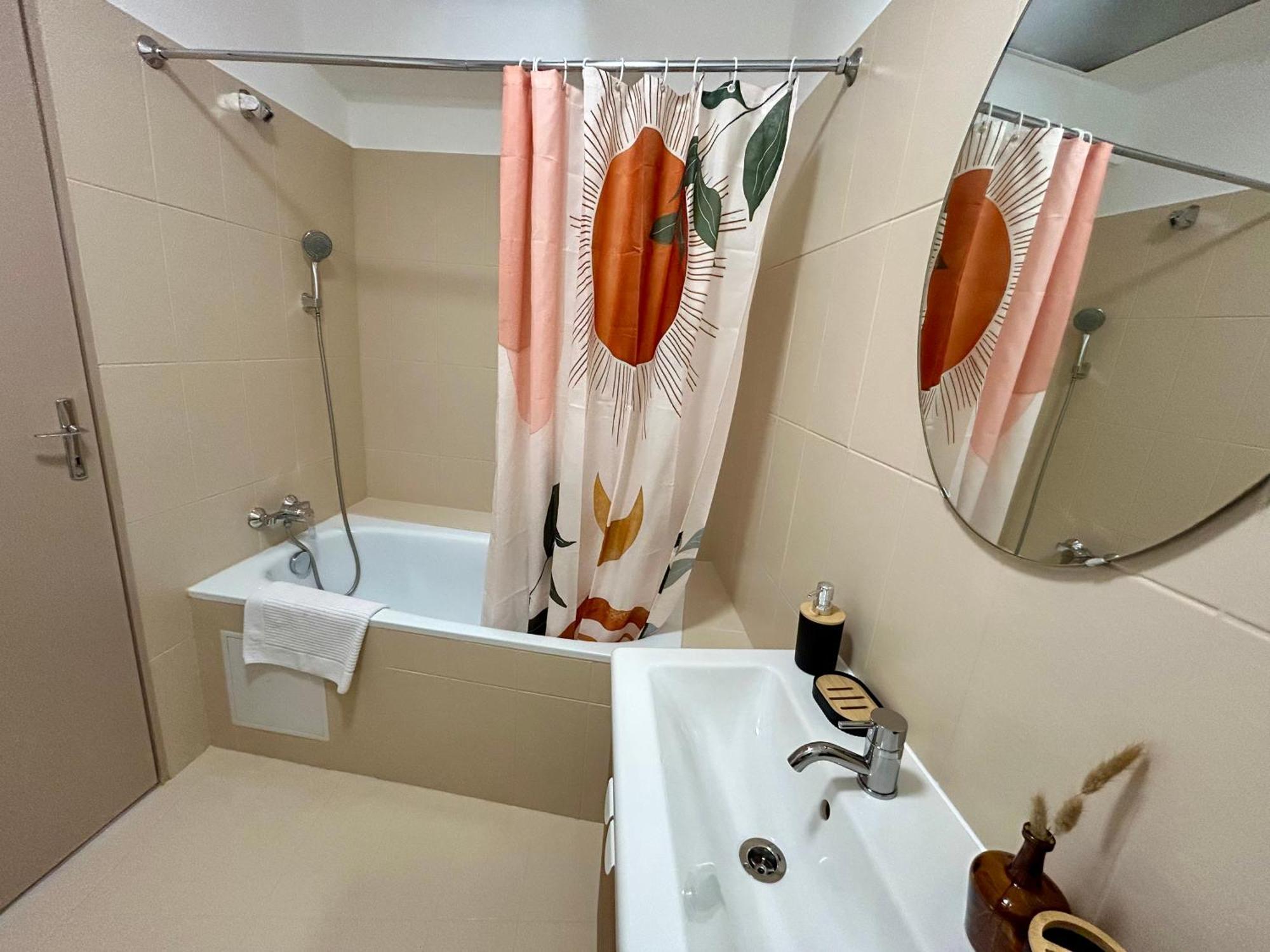 Douce Agathe - Duo-Groupe, Chaleureux, Tram 200M, Centre 10Min Apartment Страсбург Екстериор снимка